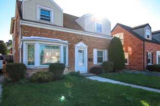 5815 N Canfield Ave - Photo 1 of 1