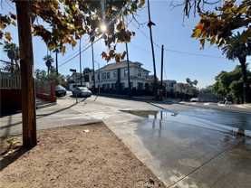 705 S St Louis St - Photo 1 of 1