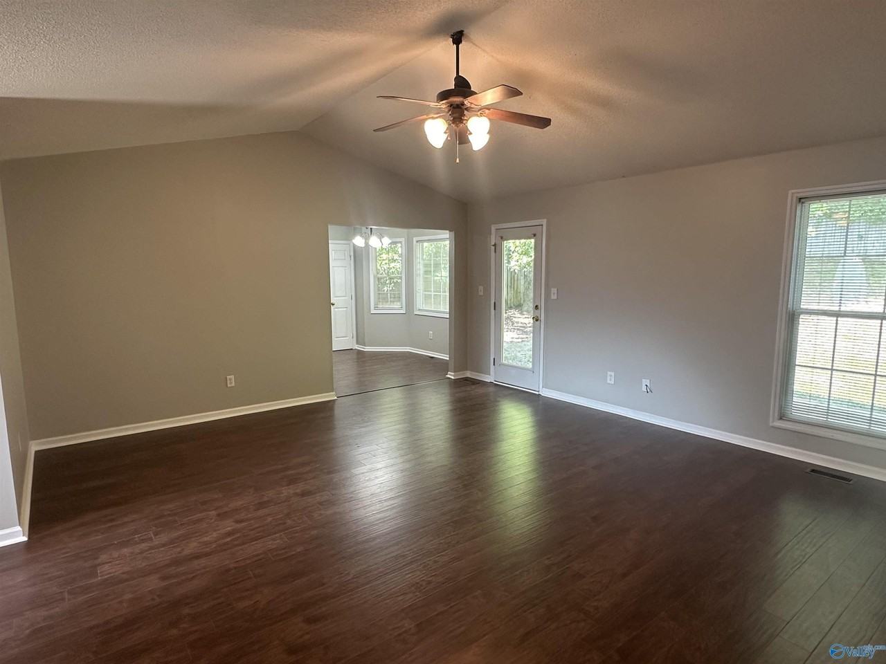 196 Hollington Drive Northeast - Photo 3 of 13