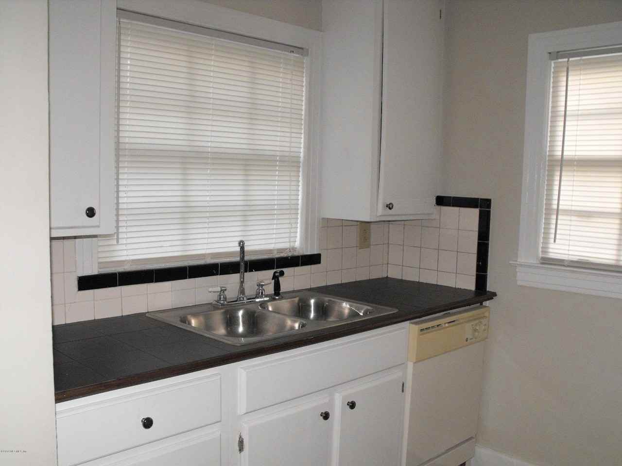 2351 Ernest St Unit 1 #1 - Photo 5 of 18