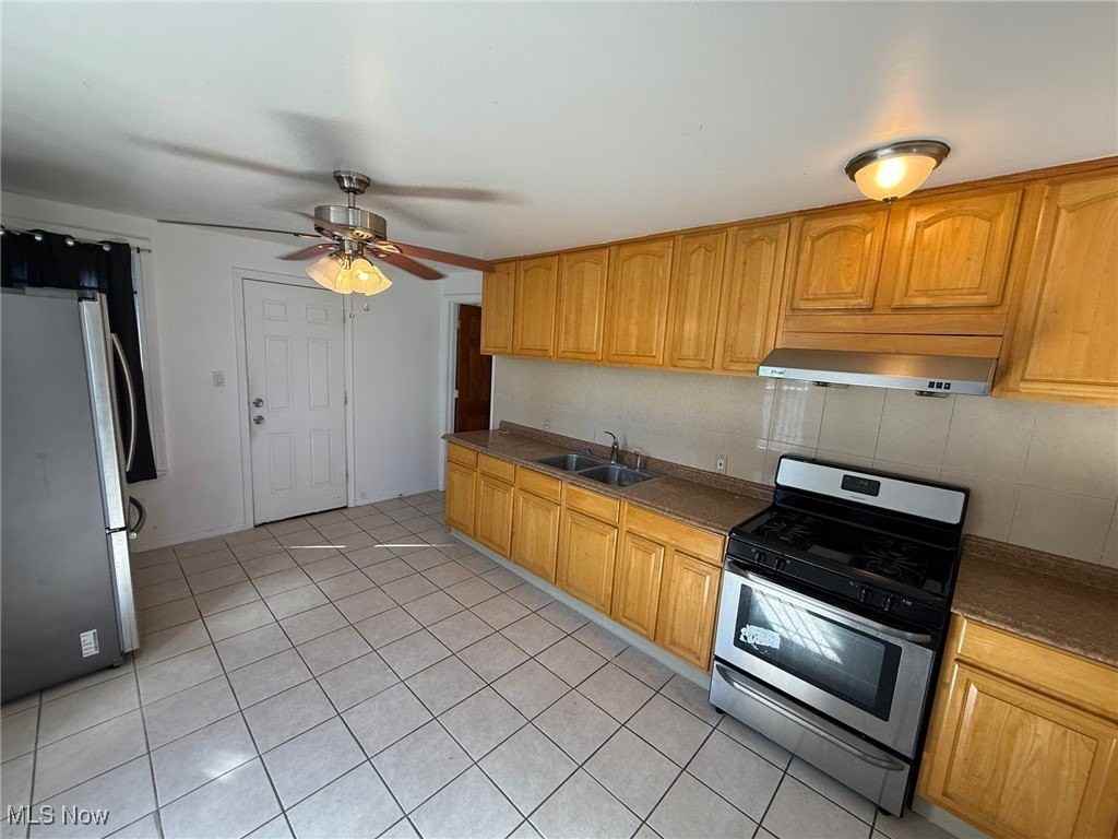 1576 E 36th St Unit 2 #2FRONT - Photo 2 of 13