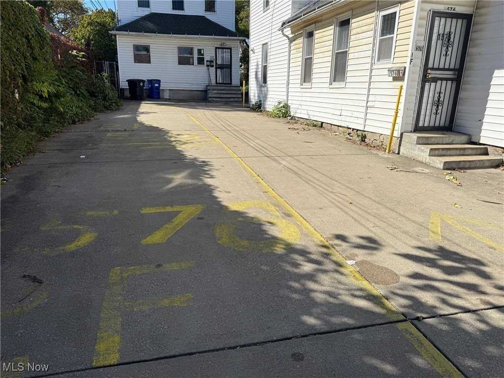 1576 E 36th St Unit 2 #2FRONT - Photo 6 of 13