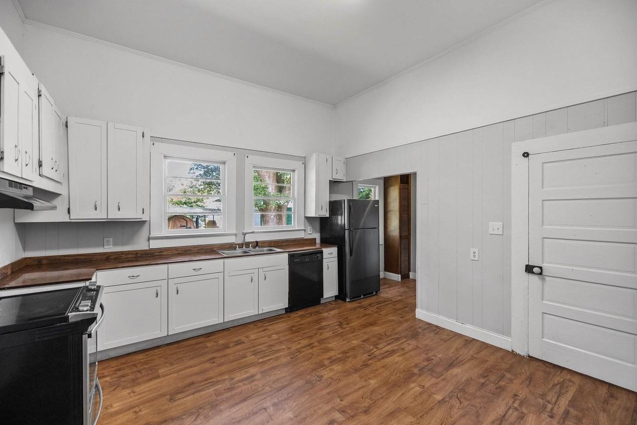 405 Hickory St - Photo 6 of 22