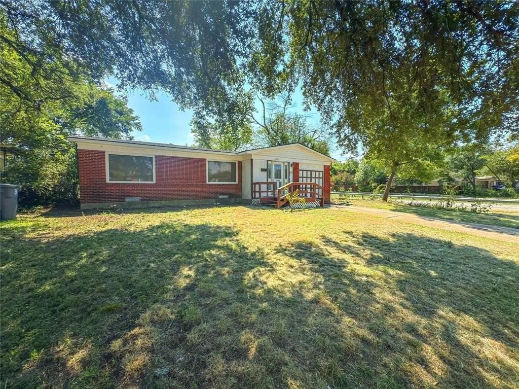 10804 Dunaway Dr - Photo 3 of 37