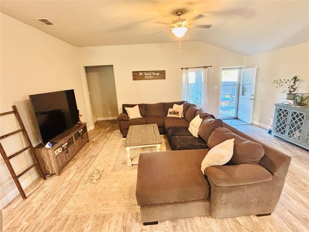 6820 Elm St - Photo 5 of 12