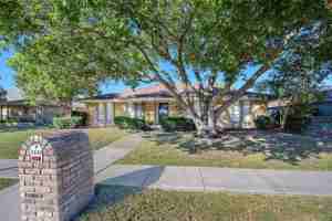 featured image of 2609 Pinehurst Dr