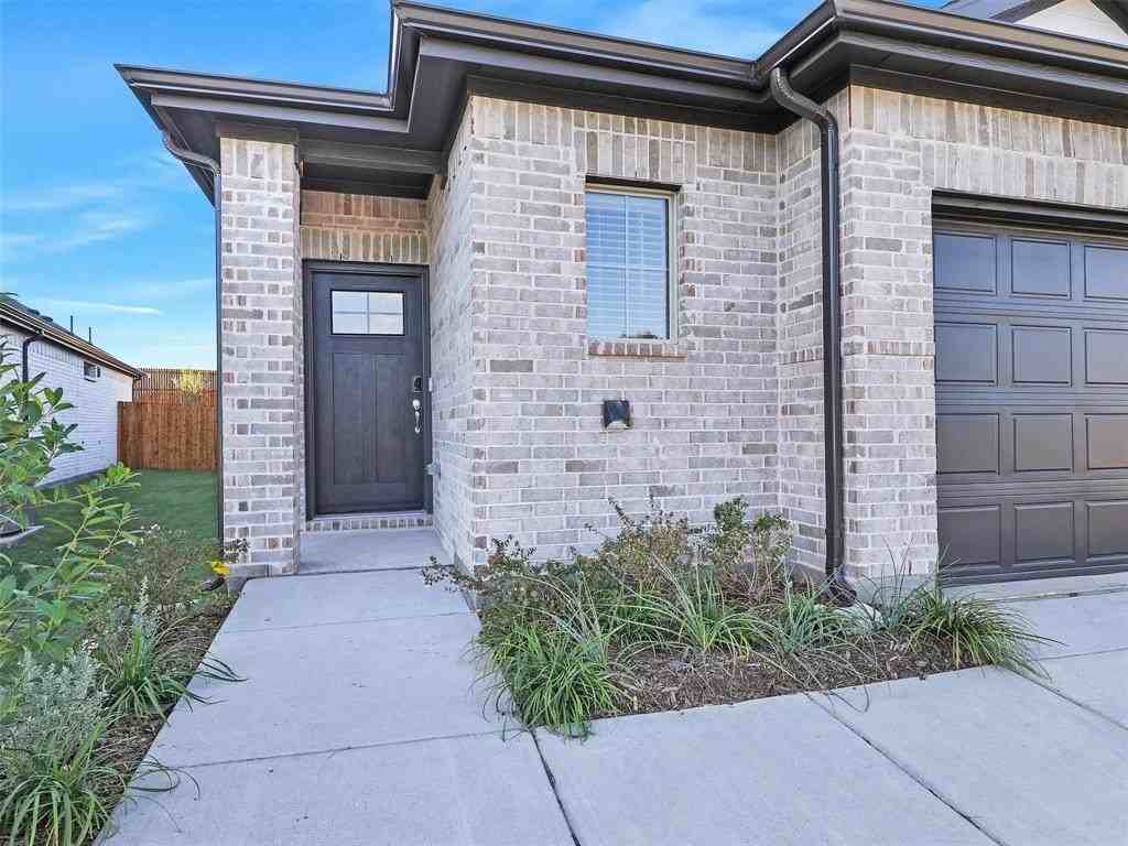 506 Cottner Drive - Photo 2 of 33