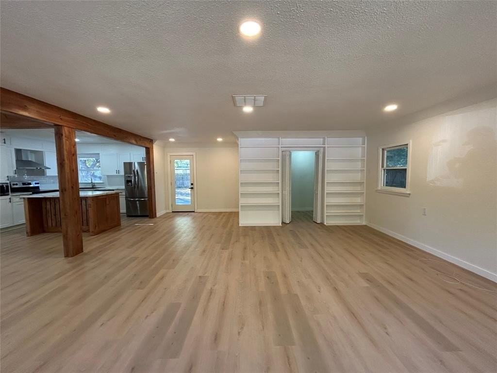 6200 Windermere Pl - Photo 4 of 27