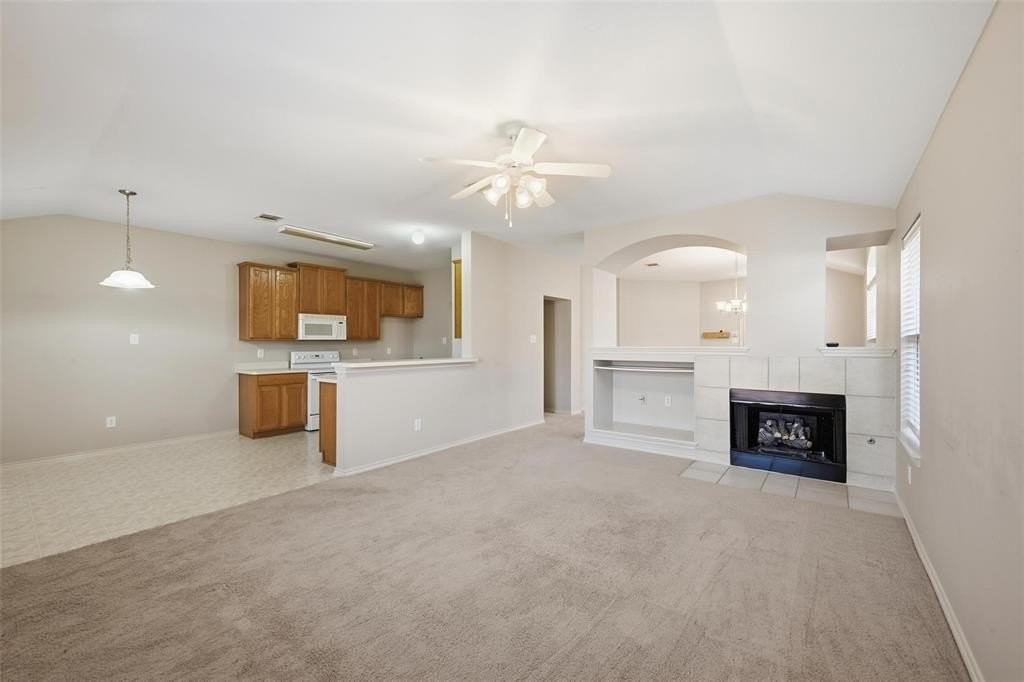 3100 Admiral Dr - Photo 5 of 20