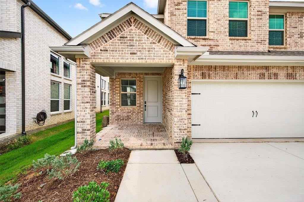 910 Sunflower Trl - Photo 3 of 39