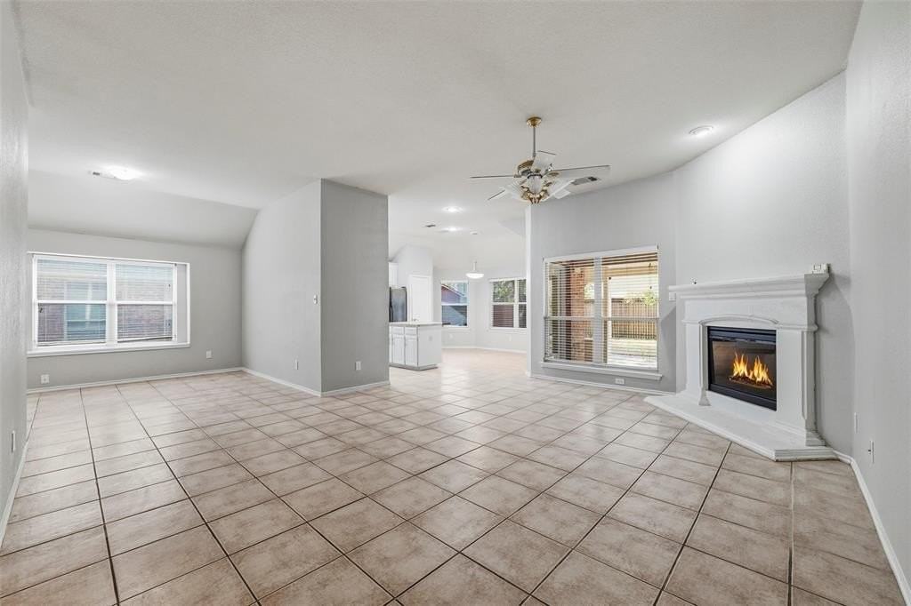 2711 Lake Way Dr - Photo 3 of 13