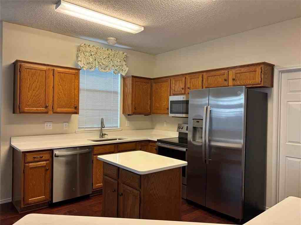 10720 Columbia Dr - Photo 6 of 7