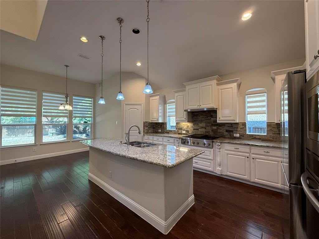 7081 Mercy Road - Photo 5 of 40