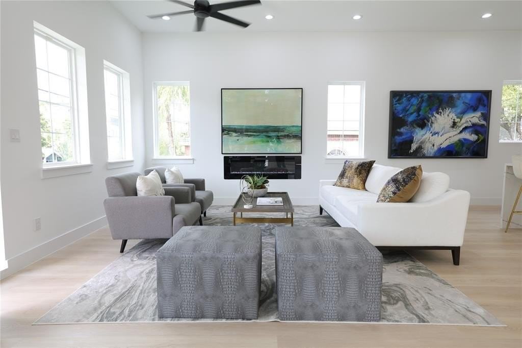 324 N Patton Ave - Photo 3 of 34