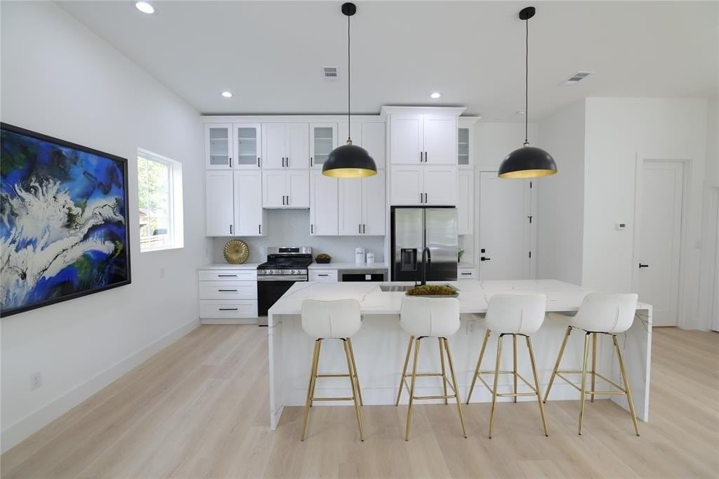 324 N Patton Ave - Photo 7 of 34