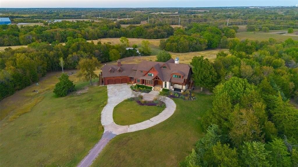 1505 County Road 209 - Photo 2 of 40