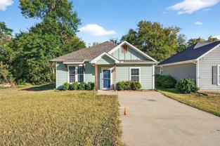 305 W Walker St - Photo 1 of 1