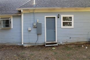 1109 W Main St - Photo 1 of 1