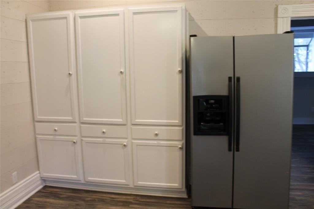 1109 W Main St - Photo 6 of 16