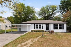 featured image of 1110 Wolfe City Dr