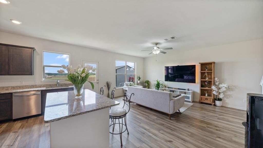 408 Micah Ln - Photo 3 of 19