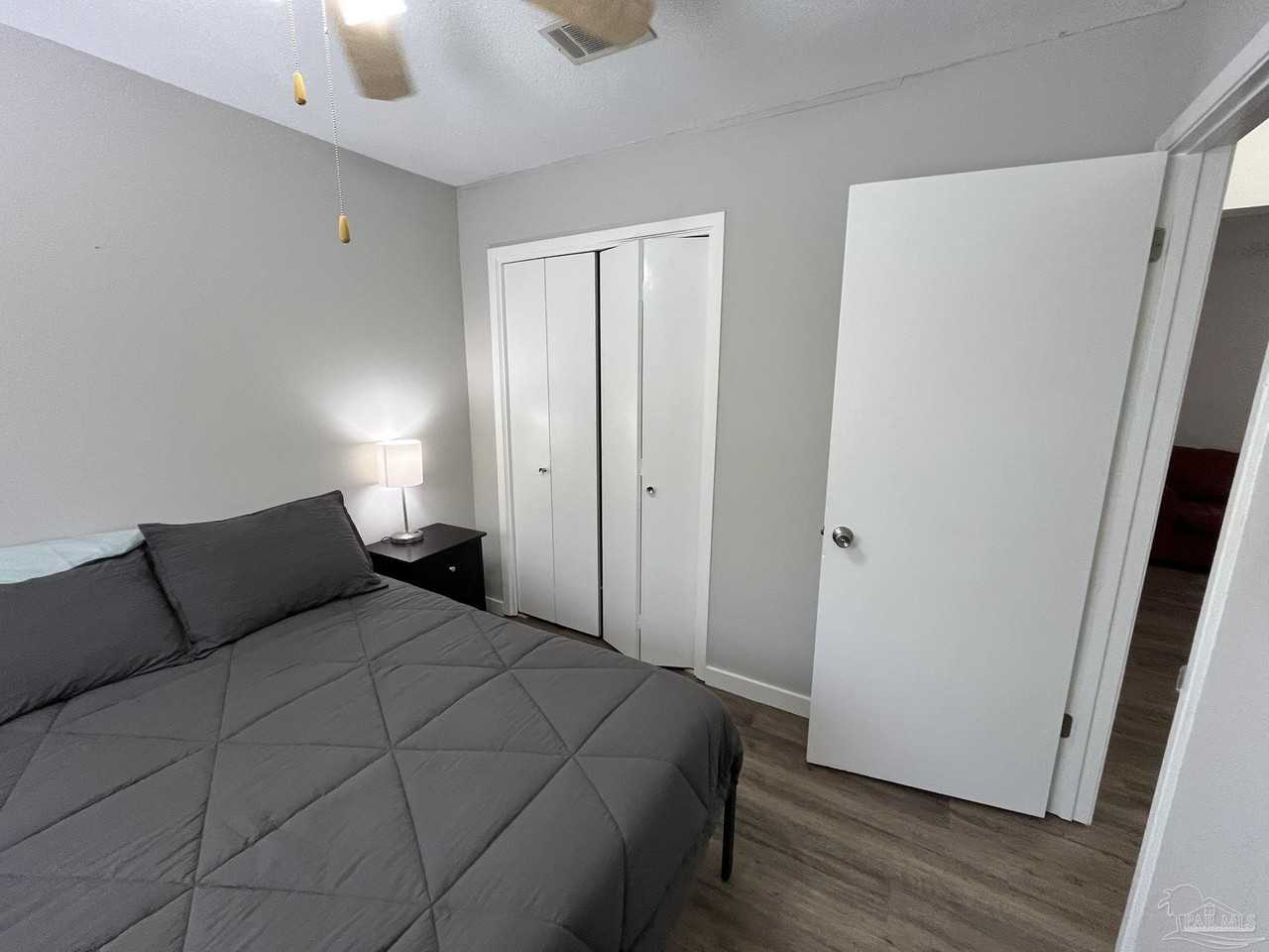 1271 Redwood Ln - Photo 5 of 17