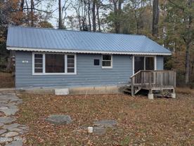 104 Neumann Dr - Photo 1 of 1