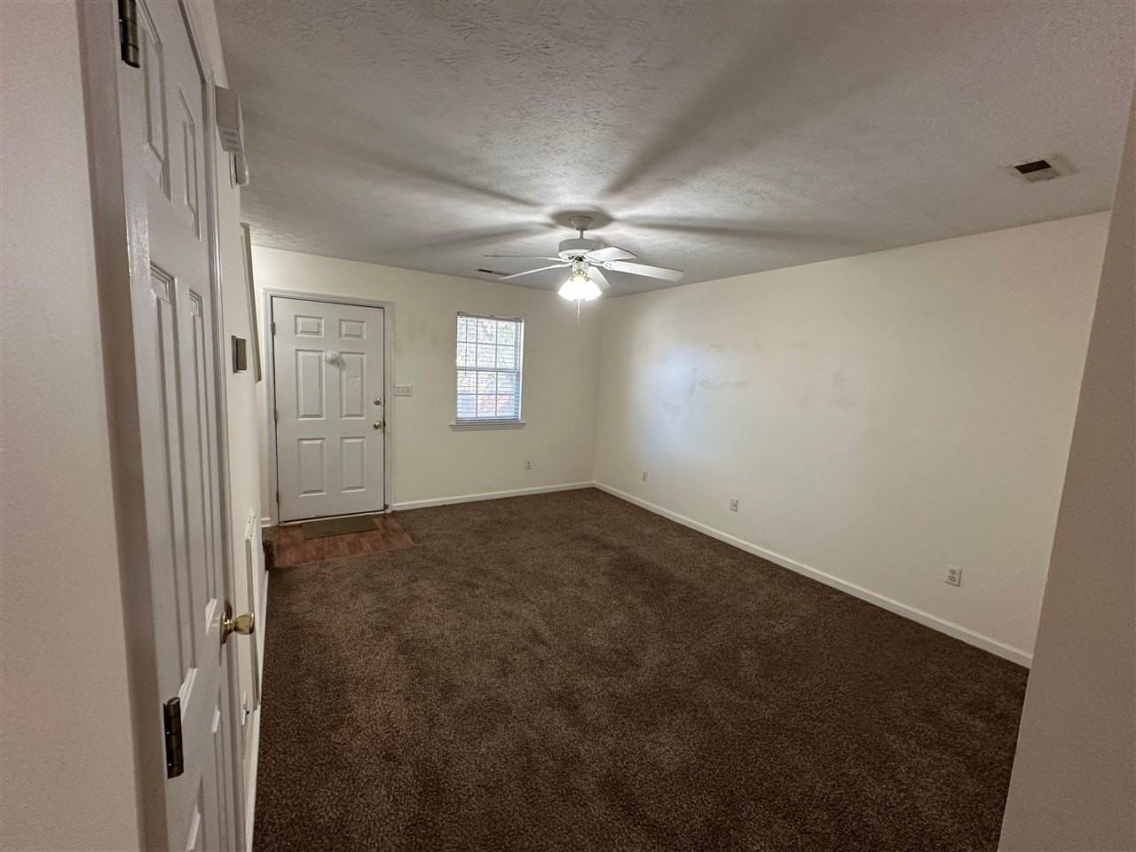 1302 Smallhouse Rd Apt D - Photo 2 of 12