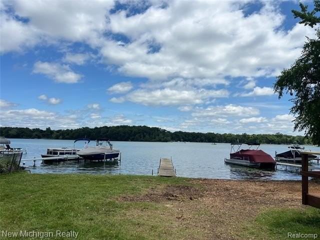 7920 Detroit Blvd - Photo 2 of 27