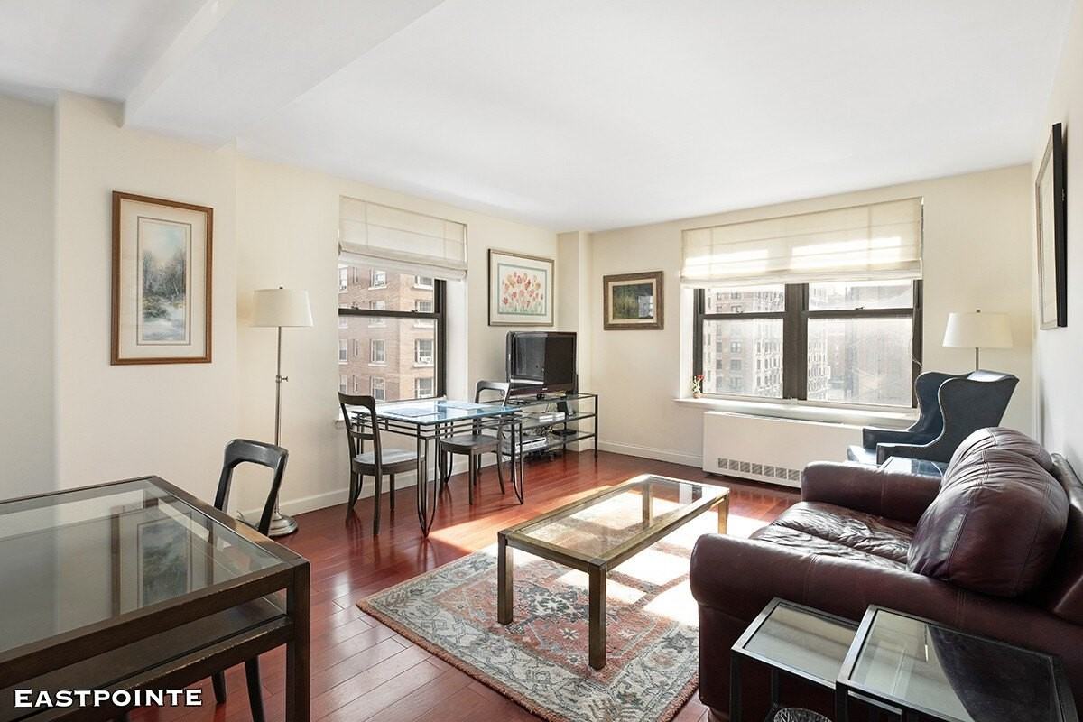 201 W 74th St Apt 9e #9E - Photo 2 of 9