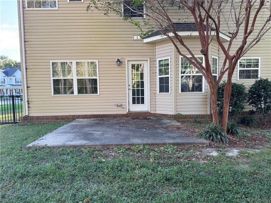 409 Southampton Ct - Photo 6 of 25