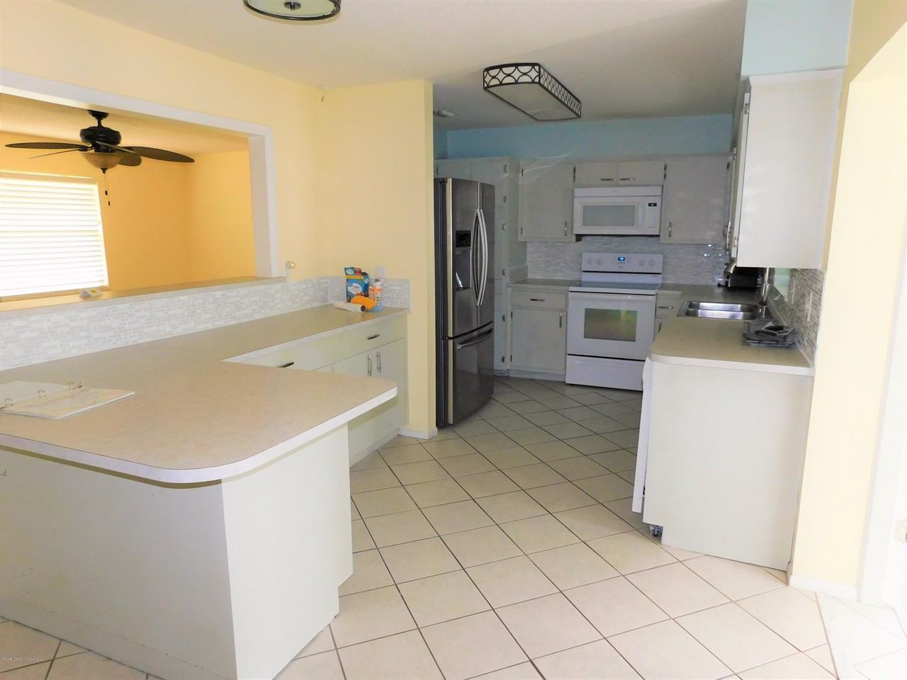 220 Maureen Avenue - Photo 5 of 12