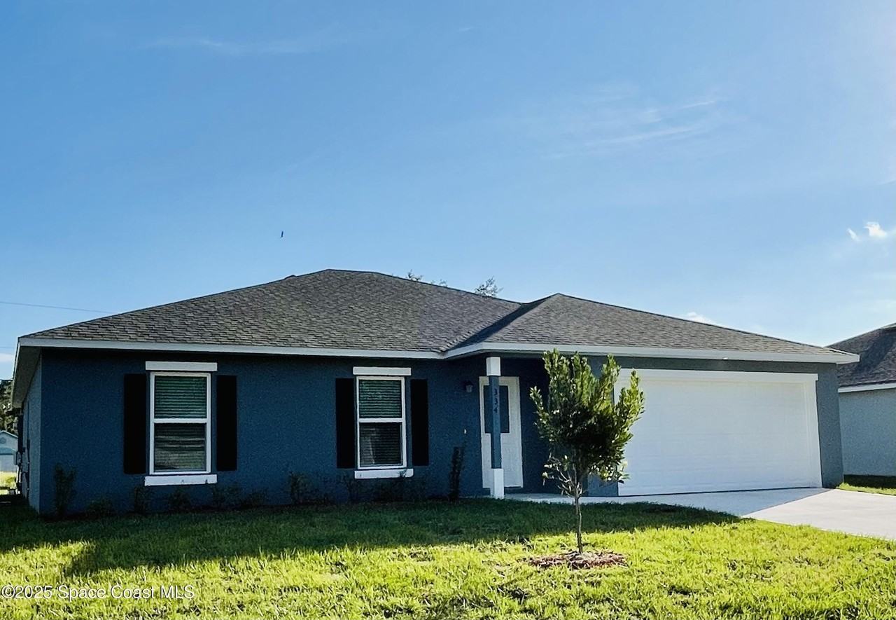 334 Frederick St Sw - Photo 4 of 39