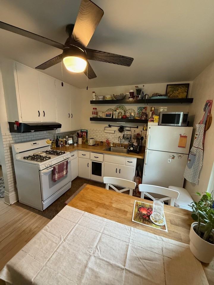 1308 Eberhardt Ct #2 - Photo 6 of 14