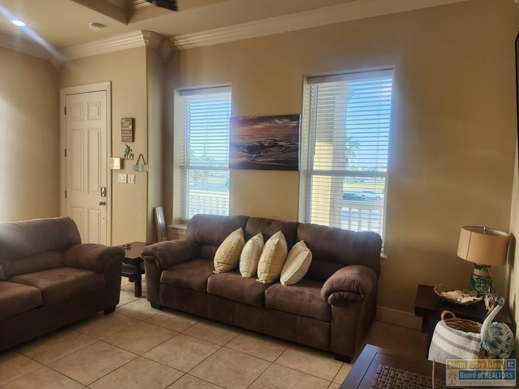 103 E Aries Dr - Photo 4 of 14