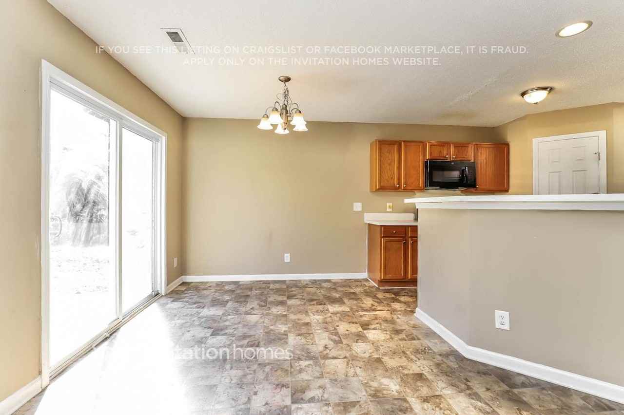 4814 Chapel Ridge Dr - Photo 7 of 18