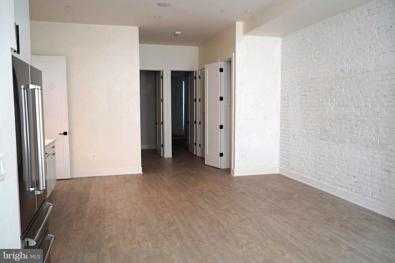 725 Euclid Street Northwest - Photo 2 of 14