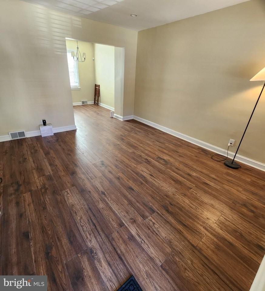 2330 14th Pl Se - Photo 3 of 21