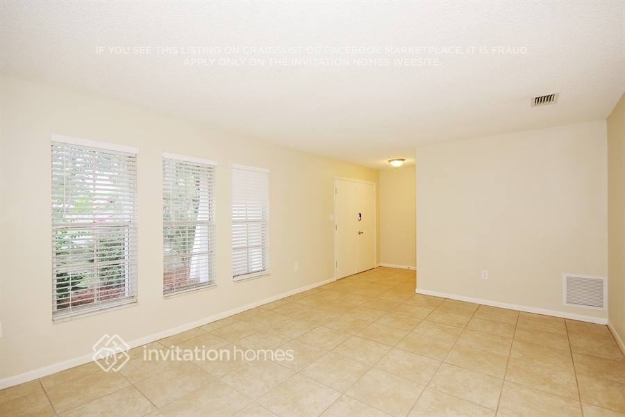 918 Rangeline Rd - Photo 3 of 21