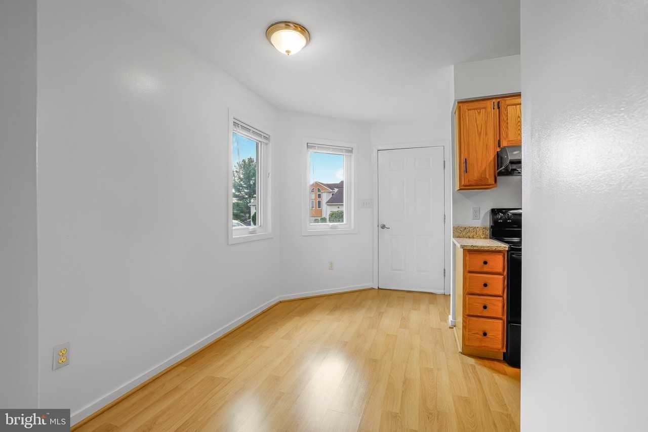 363 Chickory Way - Photo 6 of 17