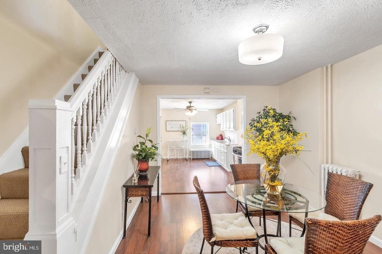 2925 E Monument St - Photo 3 of 22