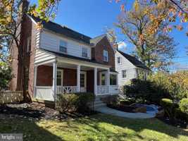 featured image of 4130 Leland St