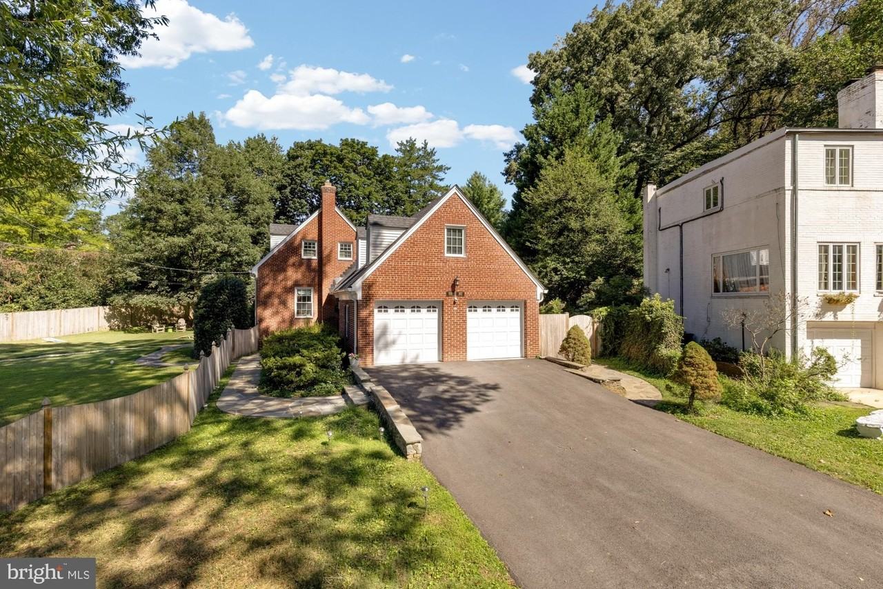 9701 Connecticut Ave - Photo 2 of 50