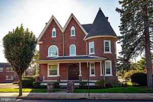 featured image of 14 Market St