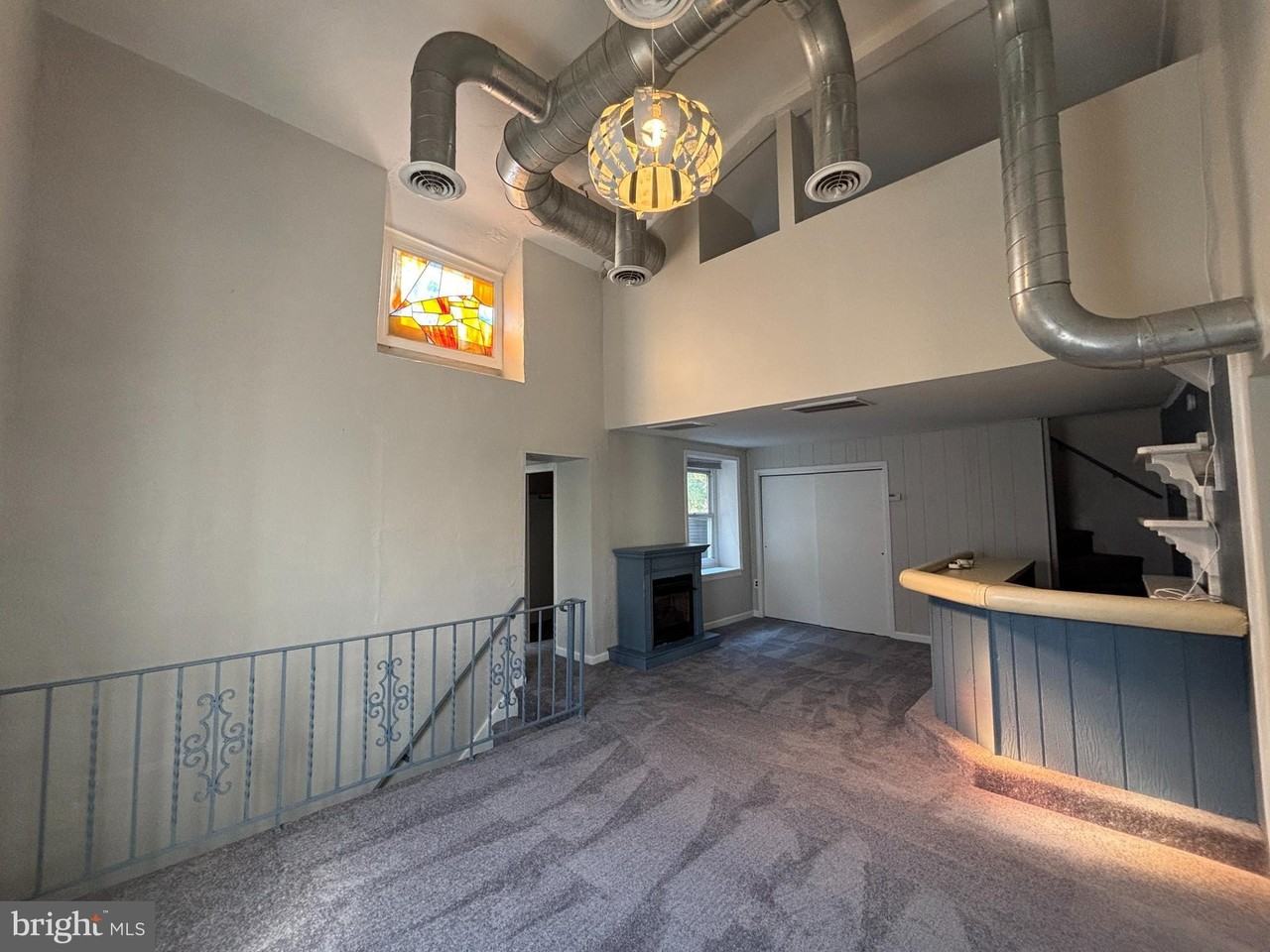 112 Grape St - Photo 2 of 30