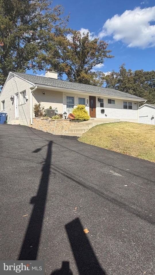 7308 Old Keene Mill Road - Photo 2 of 20