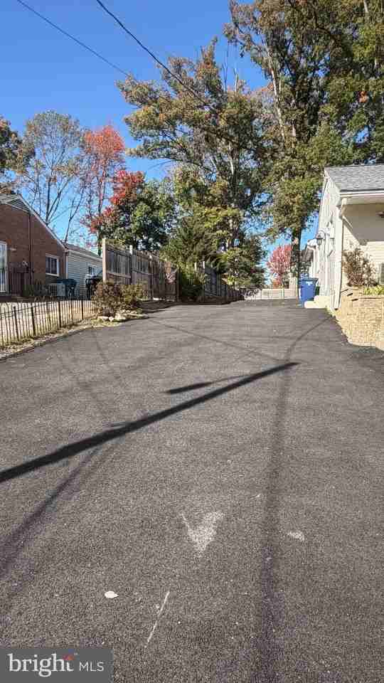 7308 Old Keene Mill Road - Photo 4 of 20