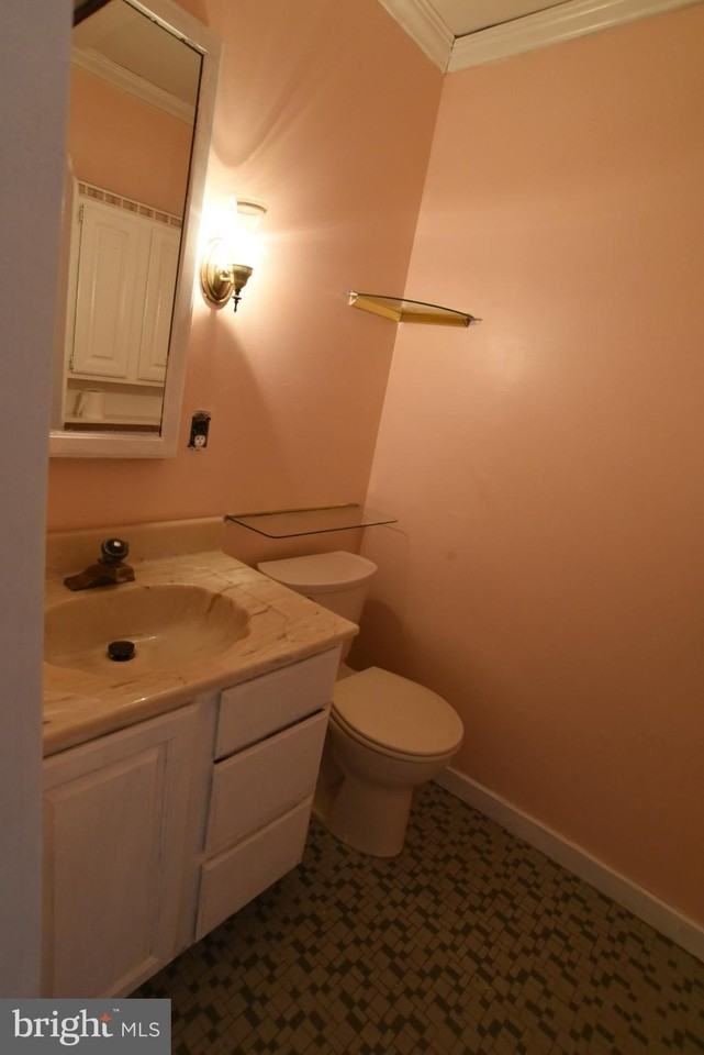 4011 Lees Corner Rd - Photo 6 of 11