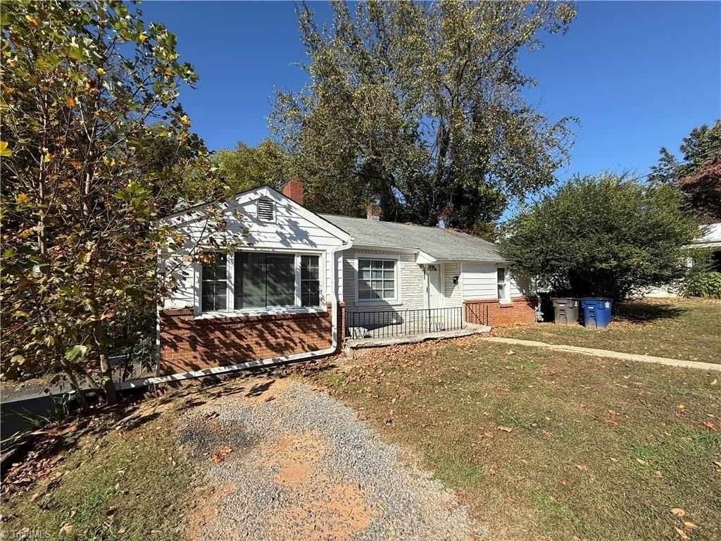 1320 Miller Street - Photo 2 of 17