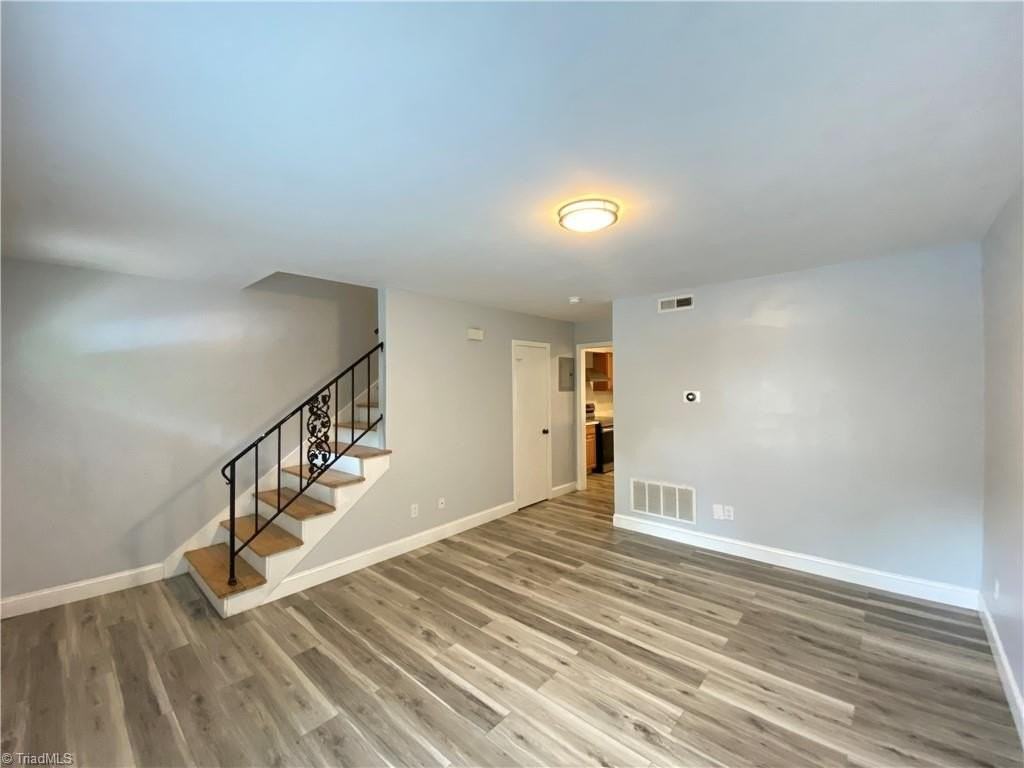 331 Vineyard Park Court - Photo 3 of 14